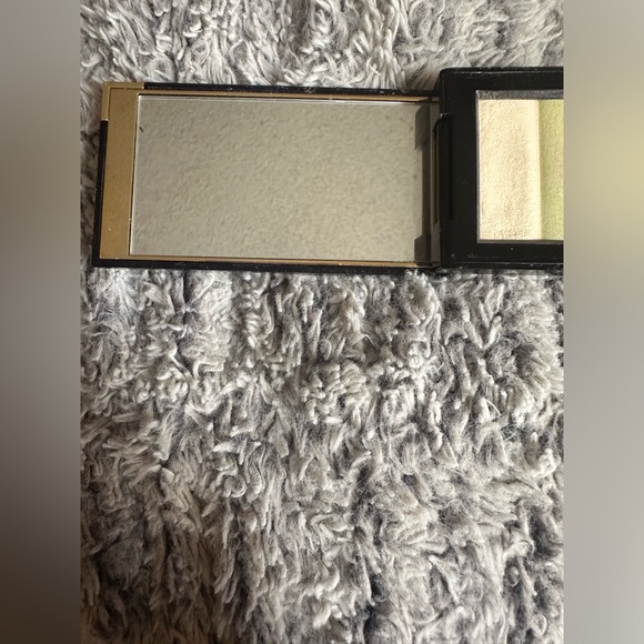 Estée Lauder eyeshadow quad - Picture 3 of 4